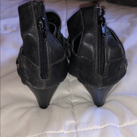 Fusion strappy heels - Picture 2 of 3